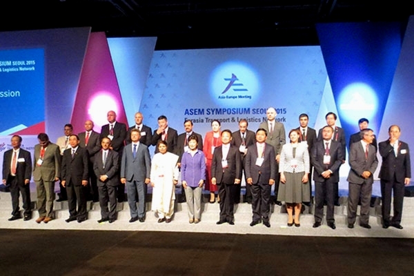 giao-thong-viet-nam-se-ket-noi-hanh-lang-kinh-te-vscs-logistics-van-tai