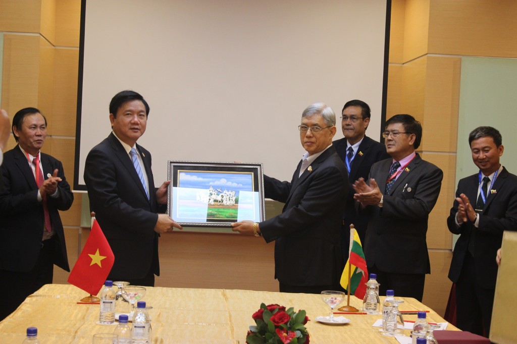 vn-myanma-ki-ket-van-tai-duong-bien-logitics-vscs-vn-04