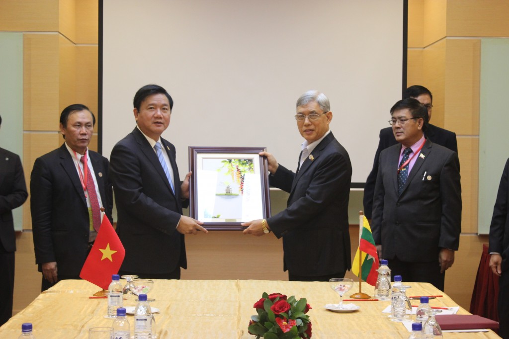 vn-myanma-ki-ket-van-tai-duong-bien-logitics-vscs-vn-05