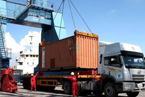 Logistics rơi vào các doanh nghiệp nước ngoài