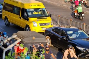 Xe vận chuyển hàng thiết yếu vào nội đô TP.HCM cần những giấy tờ gì?