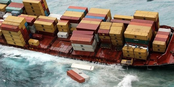 Những con Quái Thú chở hàng trên biển đã qua